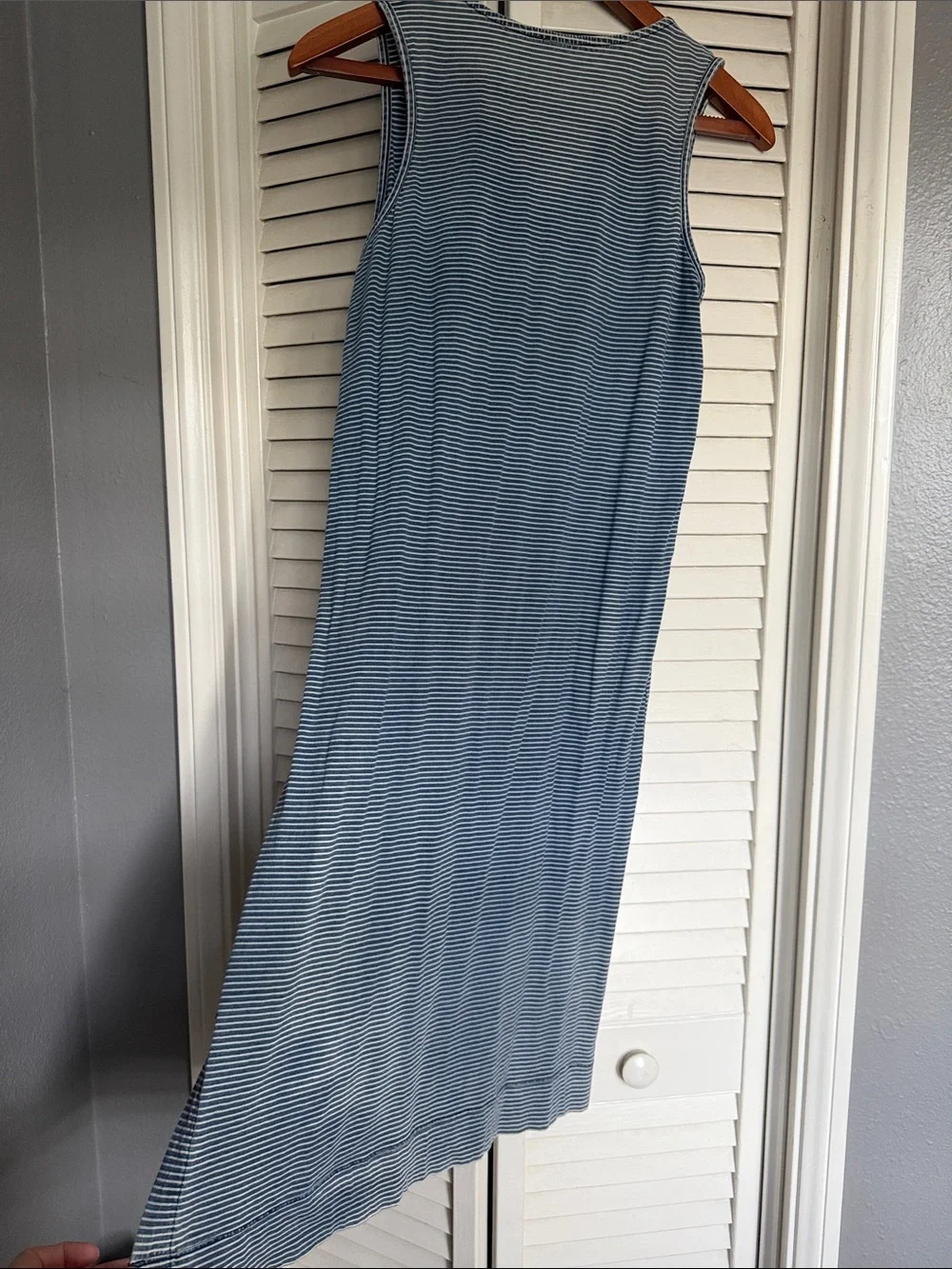Lucky Brand Faded Blue Striped Sleeveless V-Neck Maxi Dress with Side Buttons - Picture 8 of 8